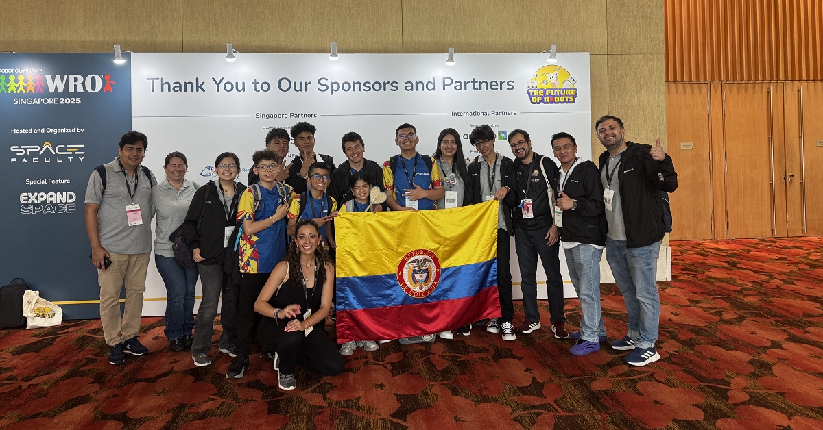 Jóvenes colombianos muestran su talento en la World Robot Olympiad 2025
