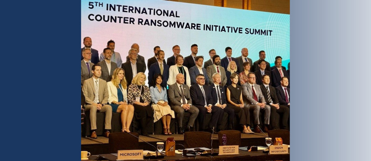 Los 74 miembros de la Iniciativa contra el Ramsomware (CRI por sus siglas en inglés), se reunieron en el Centro de Convenciones y Exposiciones Marina Bay Sands de Singapur, al término de la 10ª Semana Internacional de Ciberseguridad. La delegación de Colombia estuvo encabezada por la embajadora de Colombia en Siingapur, Margarita E. Manjarrez, acompañada del ministro consejero Libardo Ospina.