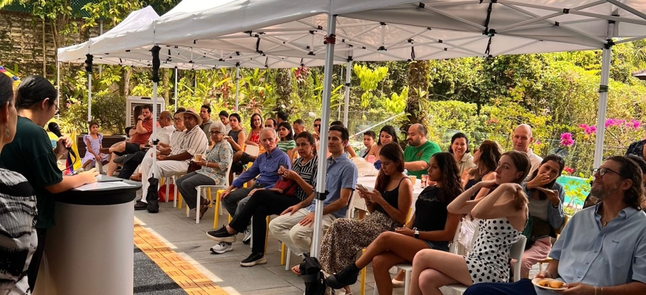 Conmemoración del Día del Migrante Colombiano en Singapur