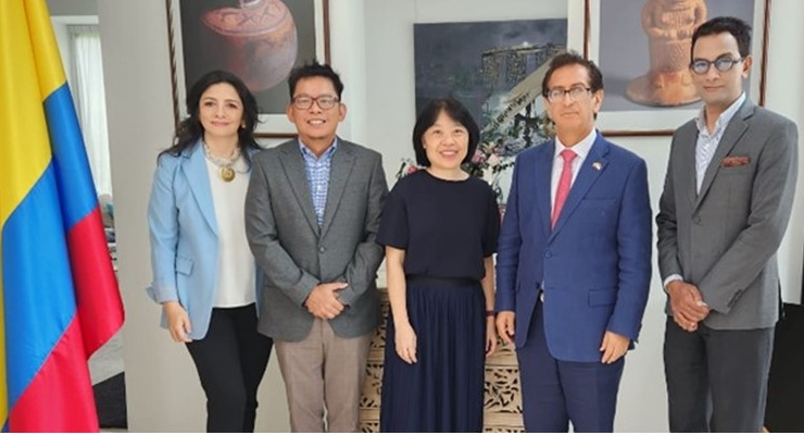 Embajador de Colombia se reúne con la delegación de la dirección de las américas de Singapur