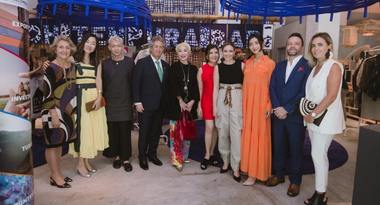 Embajador Manuel Solano promueve la industria de la moda colombiana 